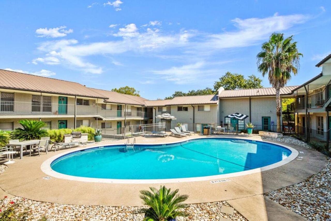 Charming Modern Apt Pool Patio Free Parking Austin Luaran gambar